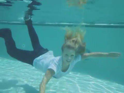 Goldilocks reccomend fully clothed underwater