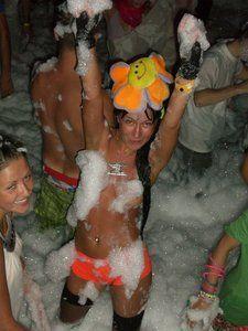 Alias reccomend foam party naked