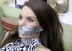 Aqua recommendet tape gagged duct