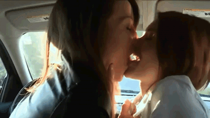 Moth reccomend lesbian kissing car