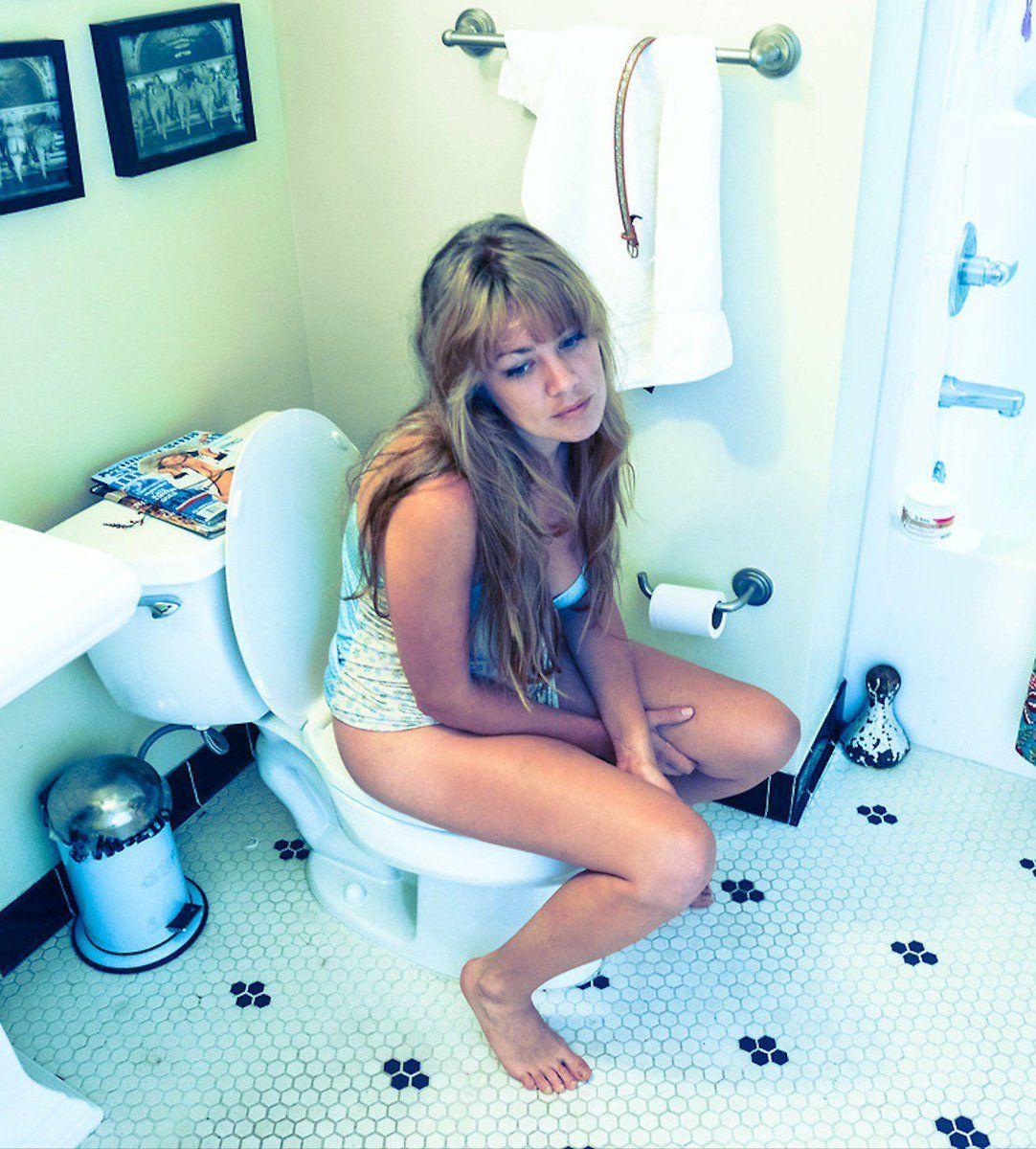 Drunk naked pee piss sink squat toilet