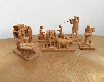 Stem reccomend Hand carved asian miniatures