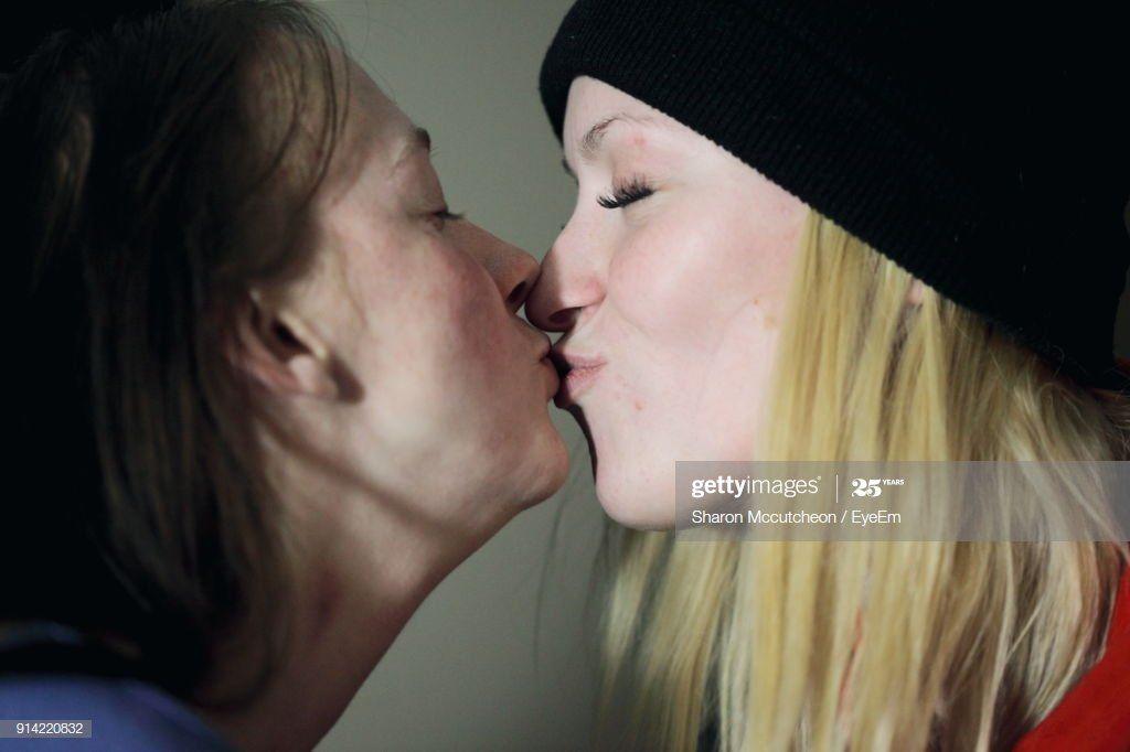 Snout reccomend 1 gallery kissing lesbian