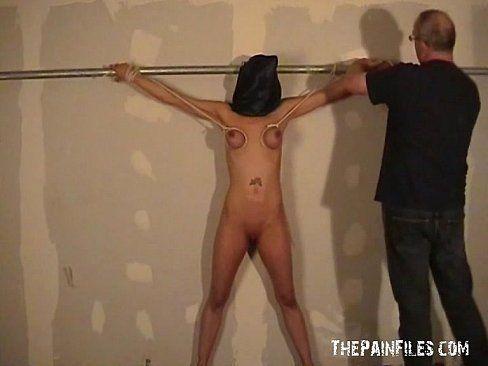 Amateur bdsm whipping