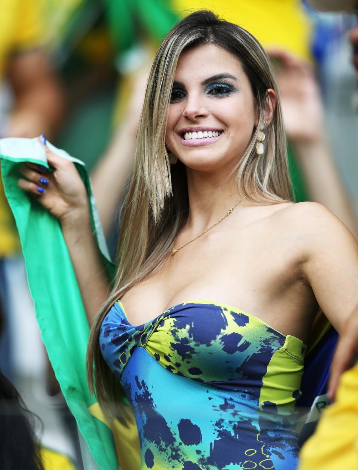Black M. reccomend Brazilian fan naked soccer