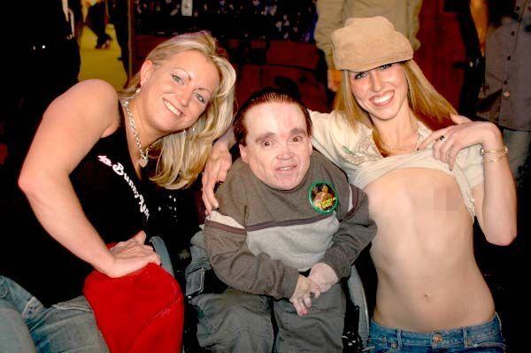 Cayenne reccomend Eric the midget at the bunnyranch