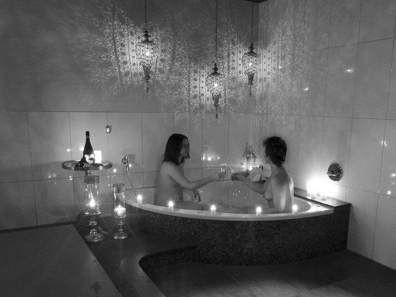 Erotic bathtub massage