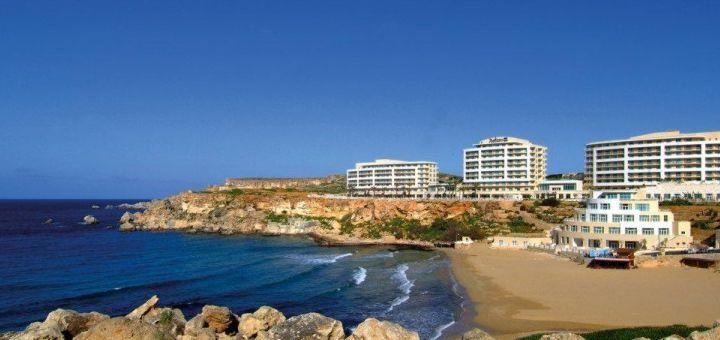 best of Hotels Malta holiday swinging