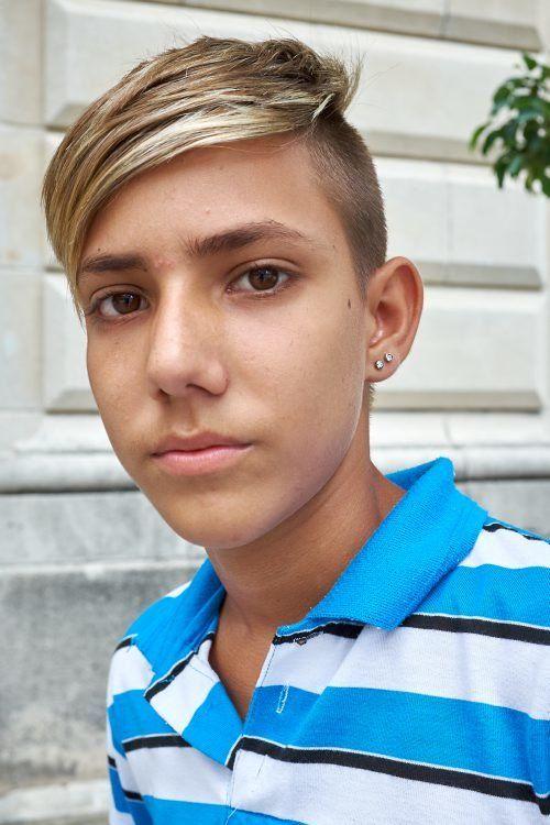 Tootsie reccomend Young boy large twink galleries